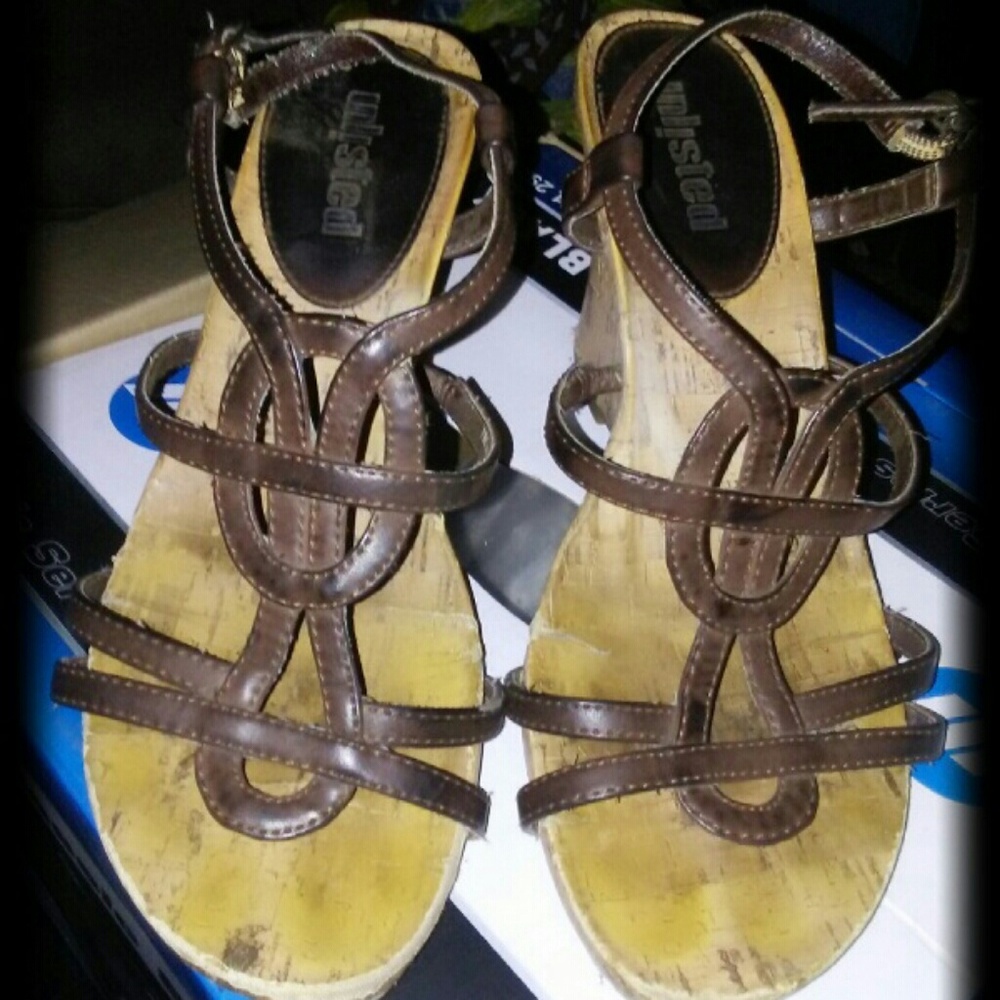 Ladies sandals